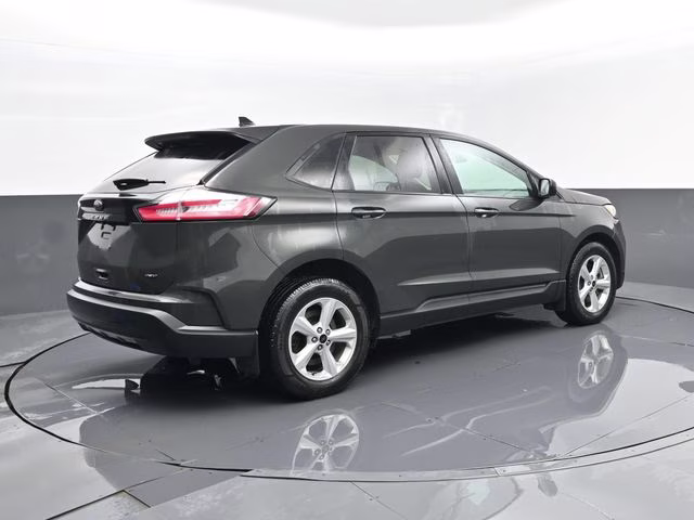 2024 Green Metallic Ford Edge SE AWD SUV