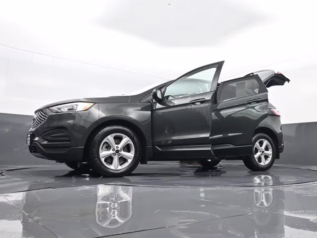 2024 Green Metallic Ford Edge SE AWD SUV
