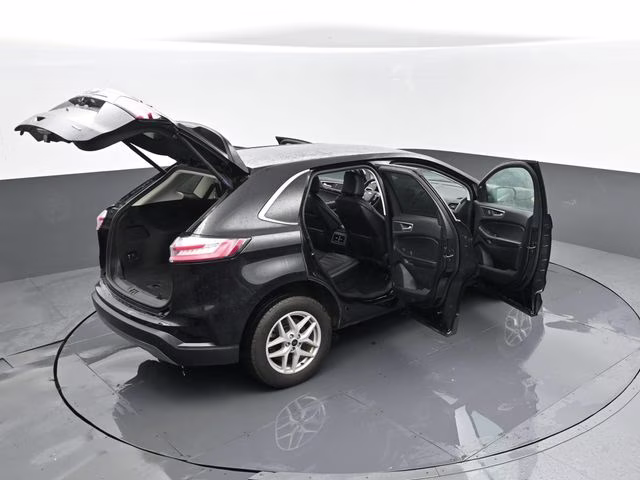 2024 Black Metallic Ford Edge SEL AWD SUV