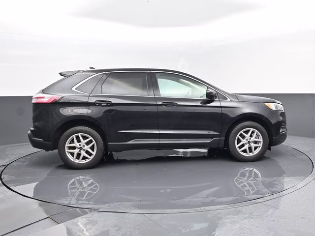 2024 Black Metallic Ford Edge SEL AWD SUV