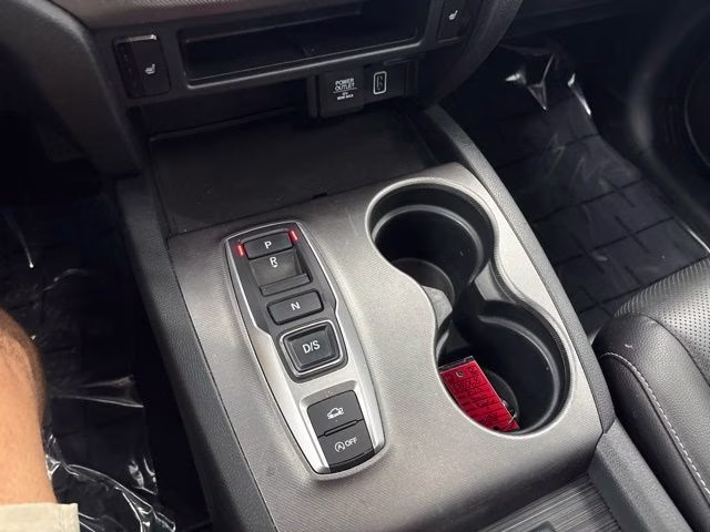 2023 Platinum White Pearl Honda Ridgeline RTL AWD Truck