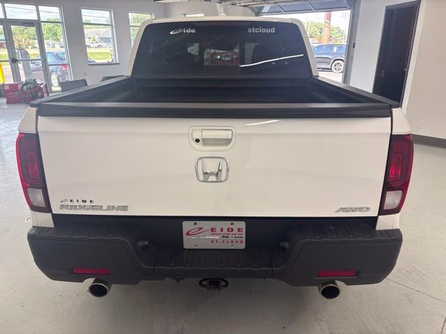2023 Platinum White Pearl Honda Ridgeline RTL AWD Truck