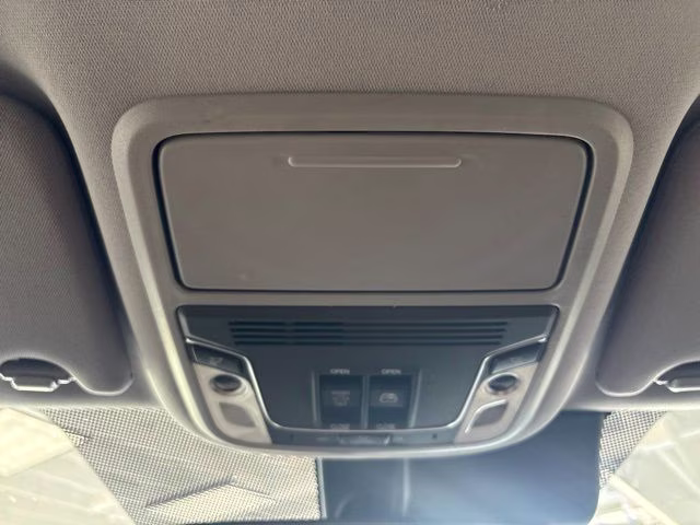 2023 Platinum White Pearl Honda Ridgeline RTL AWD Truck