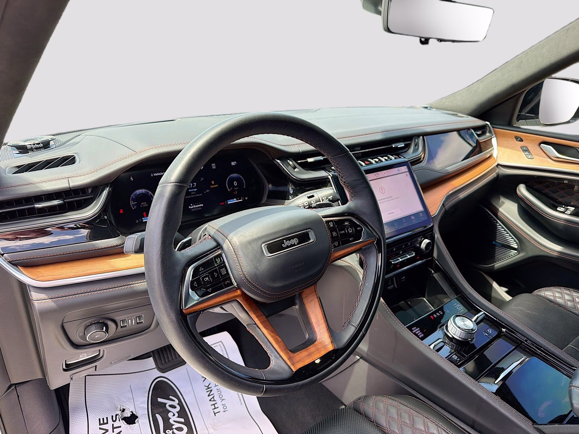 2023 Bright White Clearcoat Jeep Grand Cherokee L Summit 4X4 SUV
