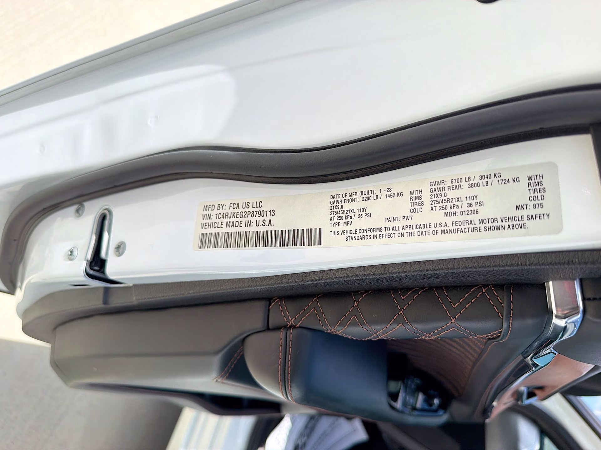 2023 Bright White Clearcoat Jeep Grand Cherokee L Summit 4X4 SUV