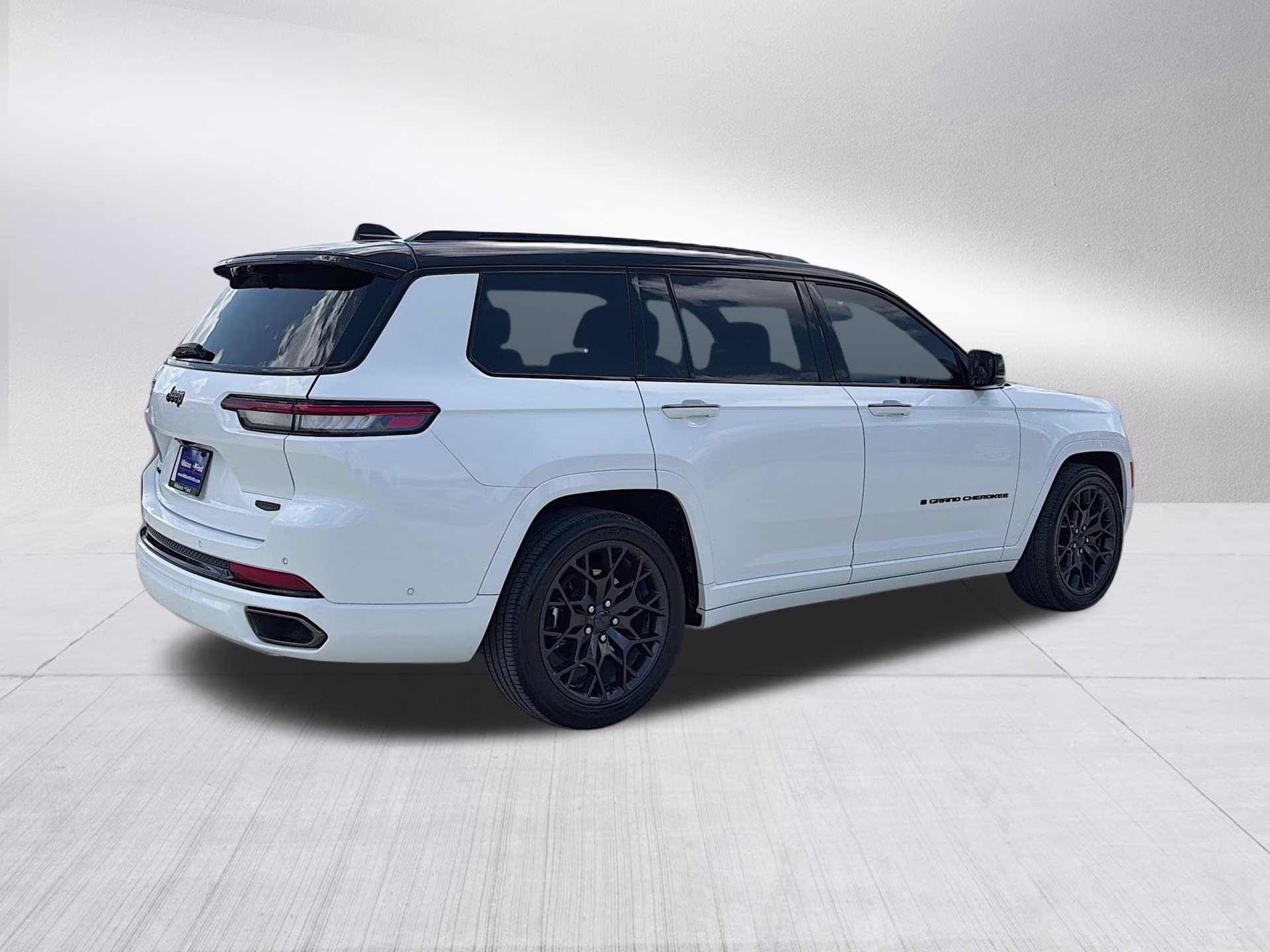 2023 Bright White Clearcoat Jeep Grand Cherokee L Summit 4X4 SUV