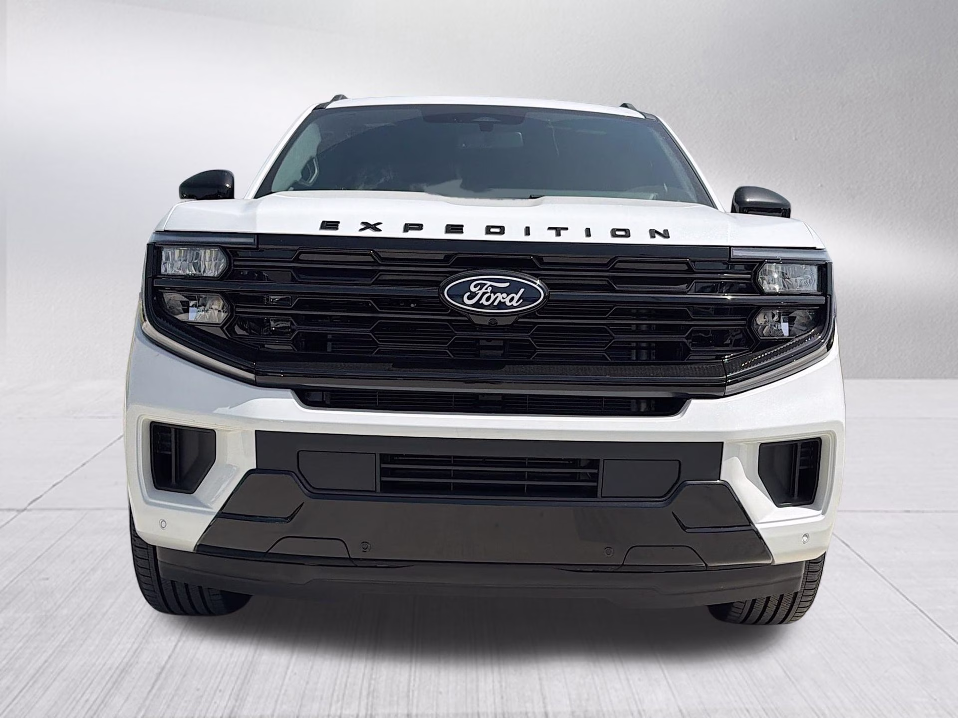 2027 Star White Metallic Tri-Coat Ford Expedition Max Platinum 4X4 SUV