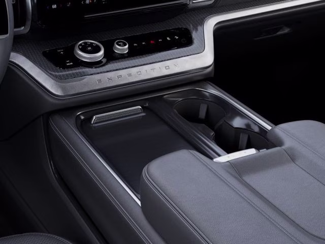 2027 White Ford Expedition Max Platinum 4X4 SUV