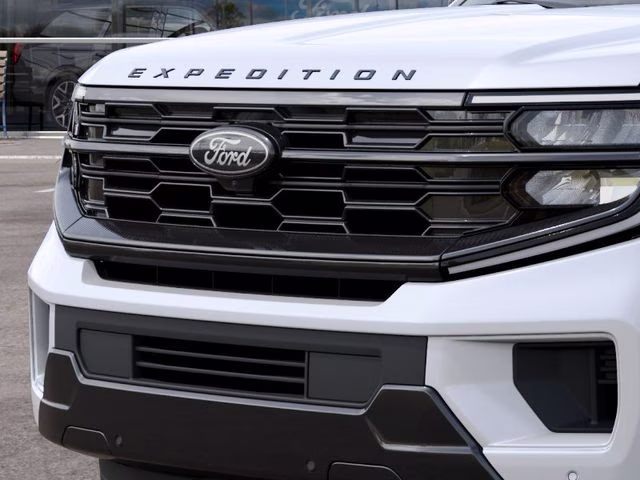 2027 White Ford Expedition Max Platinum 4X4 SUV