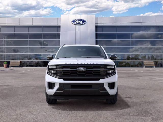 2027 White Ford Expedition Max Platinum 4X4 SUV