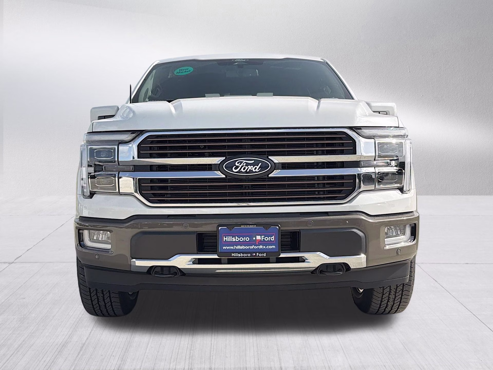 2026 Star White Metallic Tri-Coat Ford F-150 King Ranch 4X4 Truck
