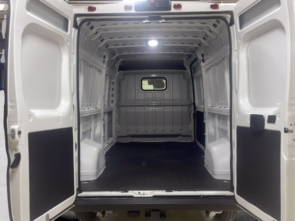 2026 Bright White Clearcoat Ram ProMaster 2500 High Roof FWD Van