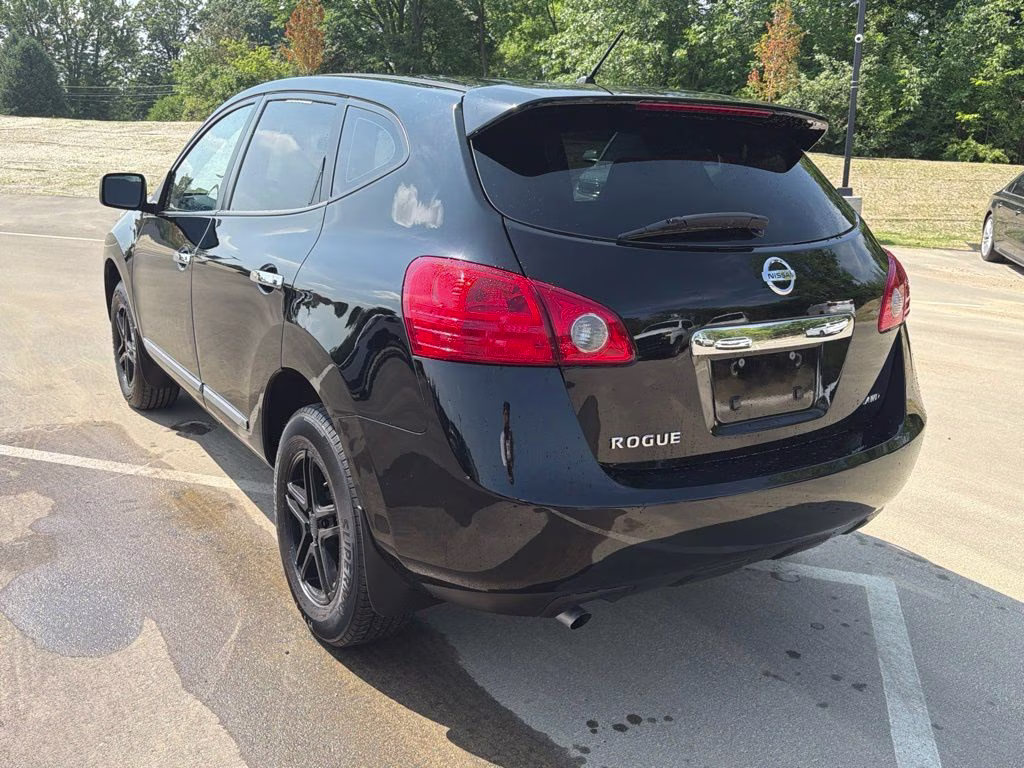 2012 Super Black Metallic Nissan Rogue S AWD SUV