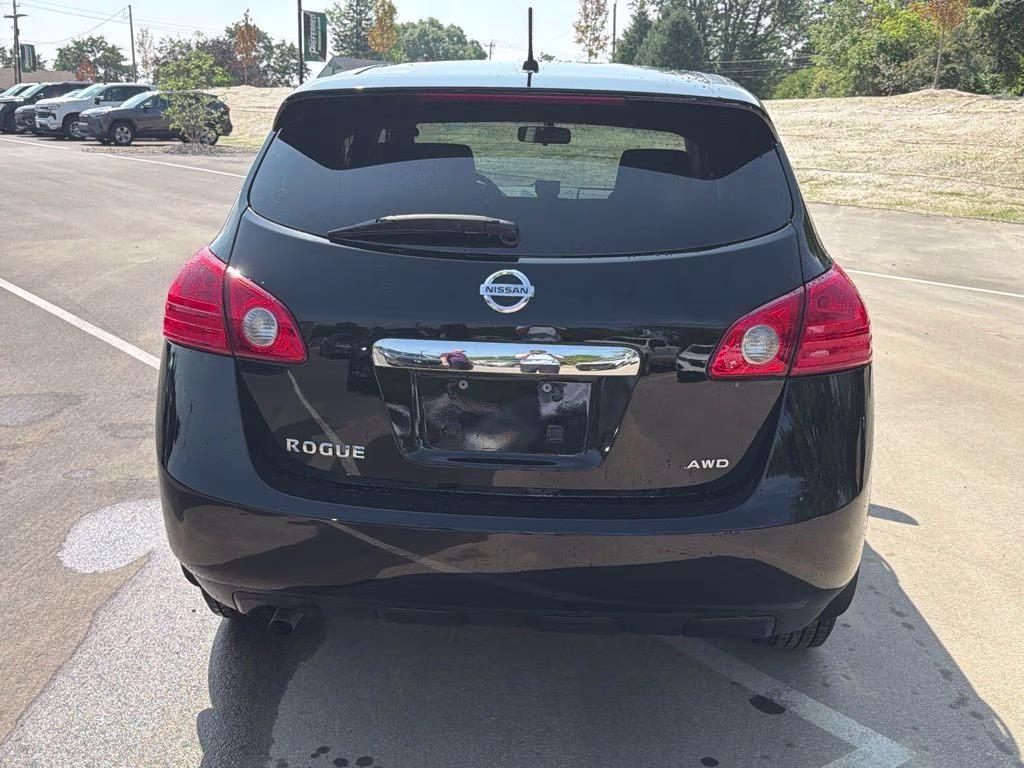 2012 Super Black Metallic Nissan Rogue S AWD SUV