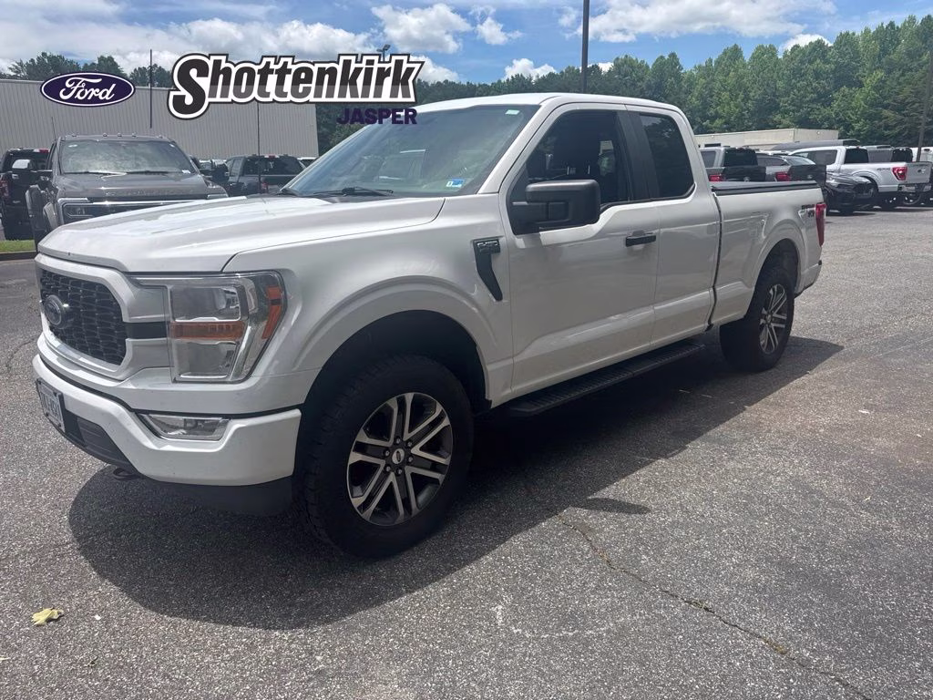 2021 Oxford White Ford F-150 XL 4X4 Truck
