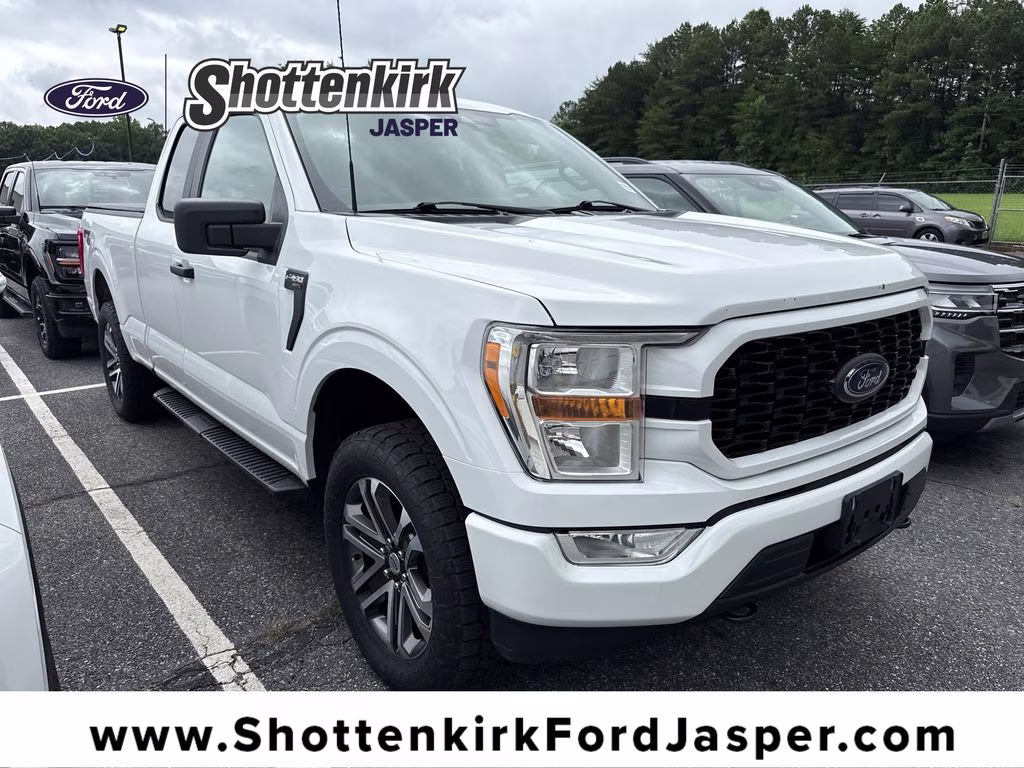 2021 Oxford White Ford F-150 XL 4X4 Truck