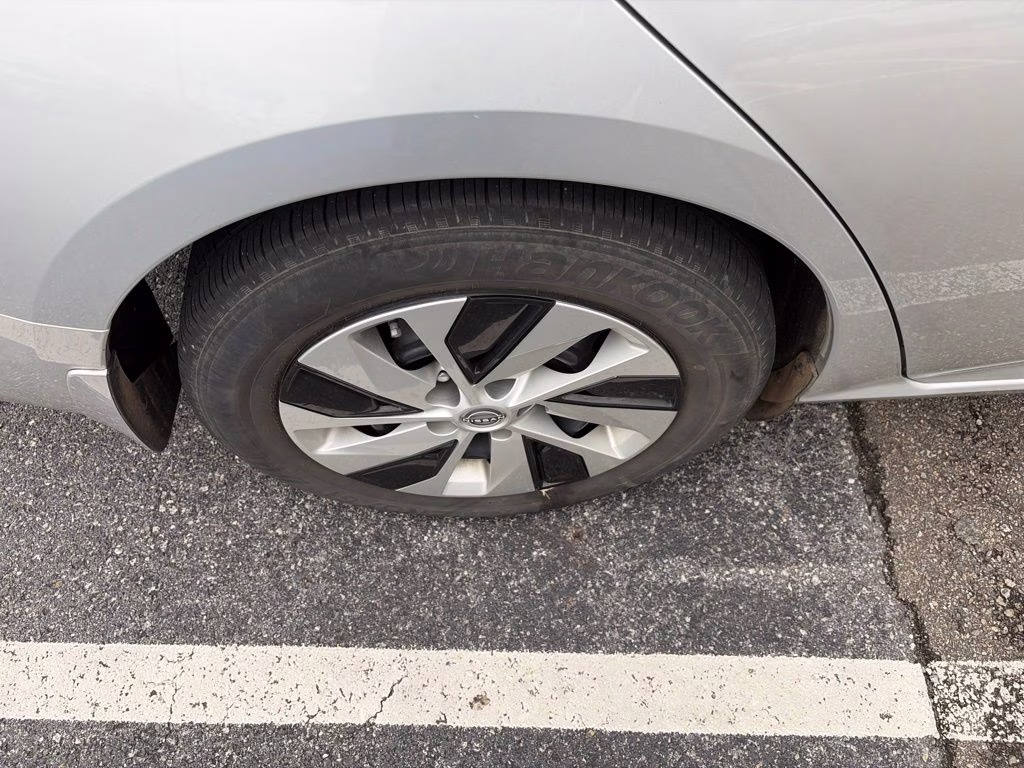 2024 Brilliant Silver Metallic Nissan Altima 2.5 S FWD Sedan