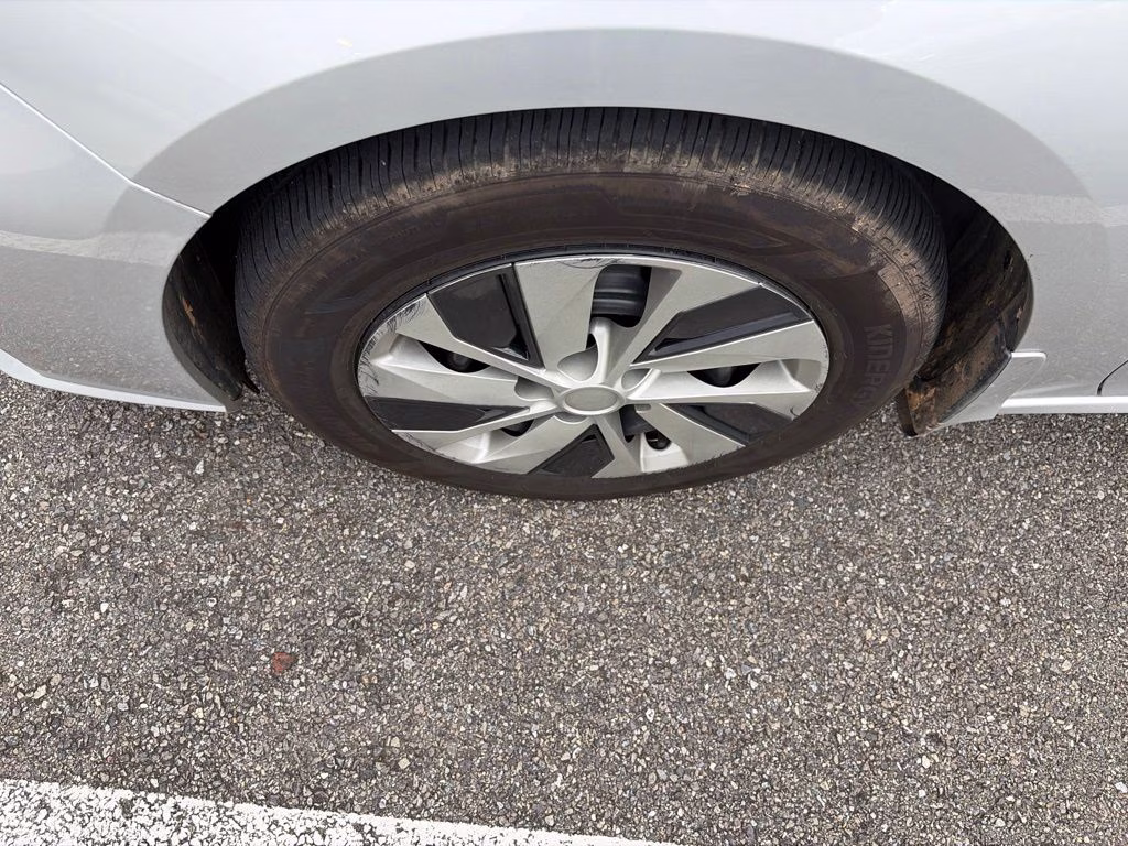 2024 Brilliant Silver Metallic Nissan Altima 2.5 S FWD Sedan