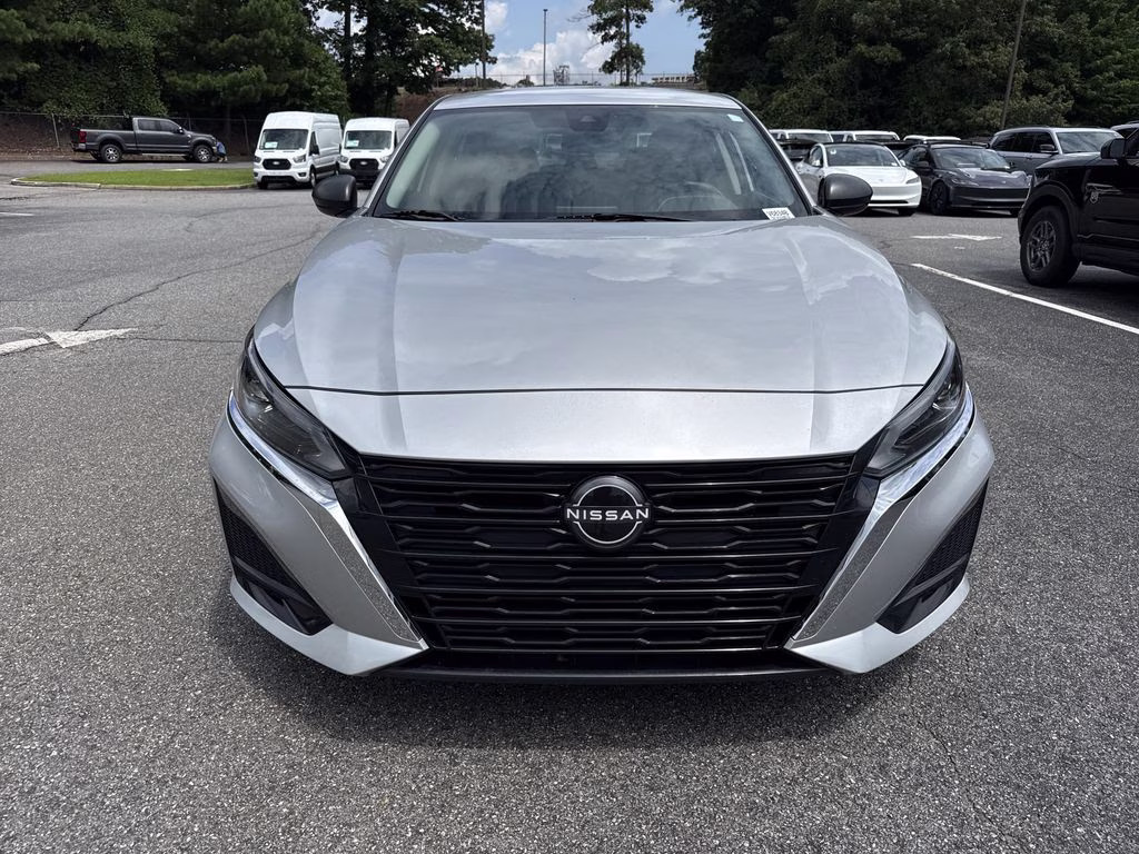 2024 Brilliant Silver Metallic Nissan Altima 2.5 S FWD Sedan
