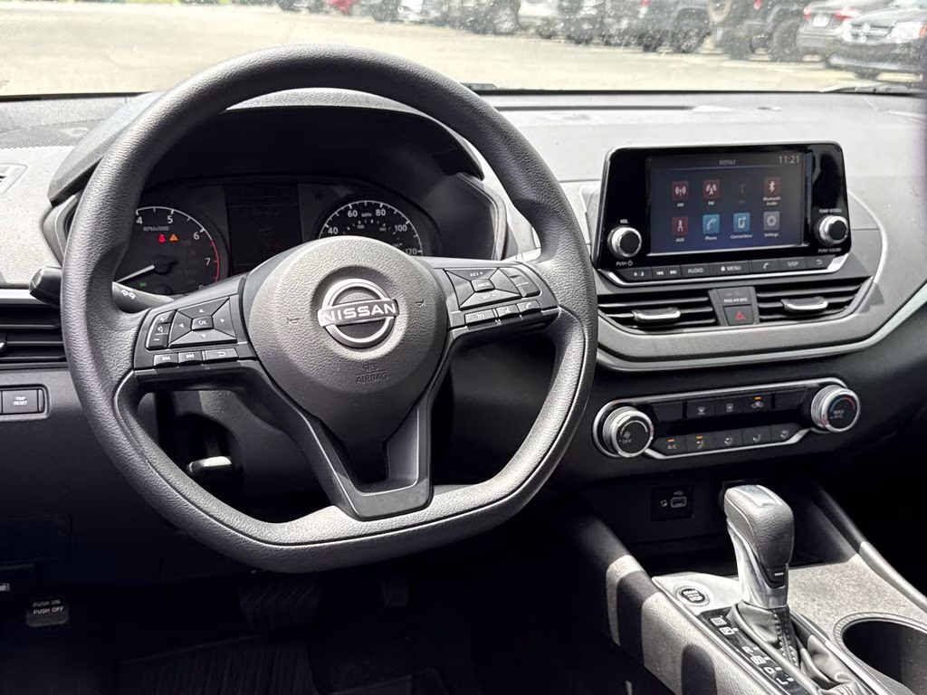 2024 Brilliant Silver Metallic Nissan Altima 2.5 S FWD Sedan