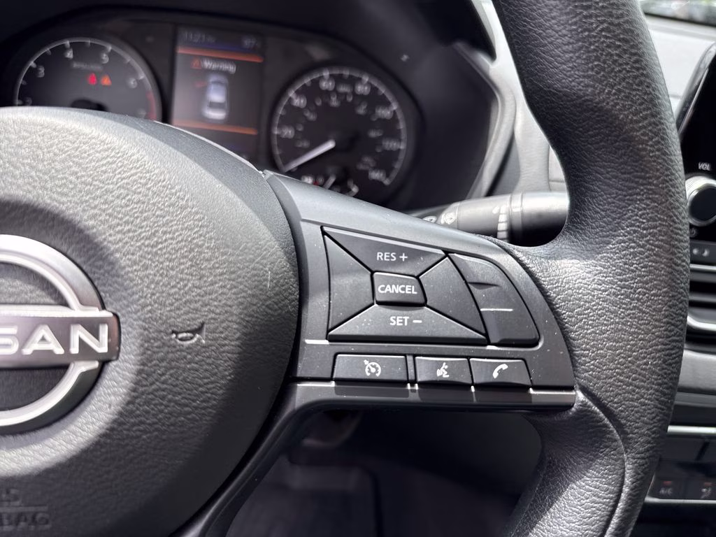 2024 Brilliant Silver Metallic Nissan Altima 2.5 S FWD Sedan