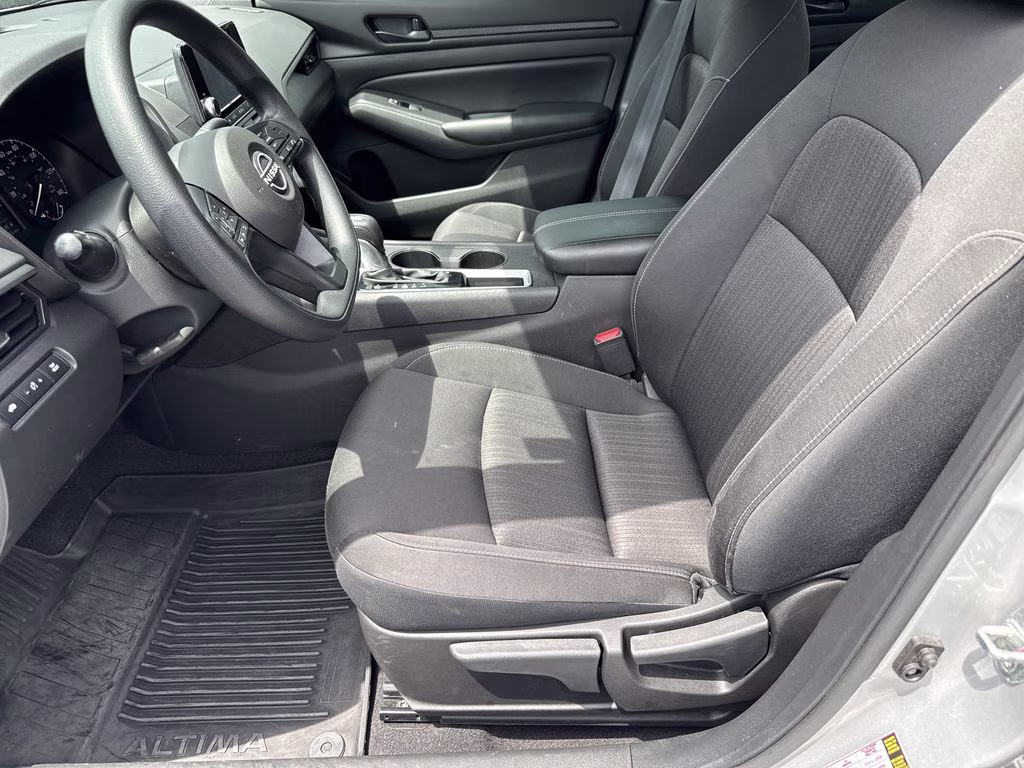 2024 Brilliant Silver Metallic Nissan Altima 2.5 S FWD Sedan