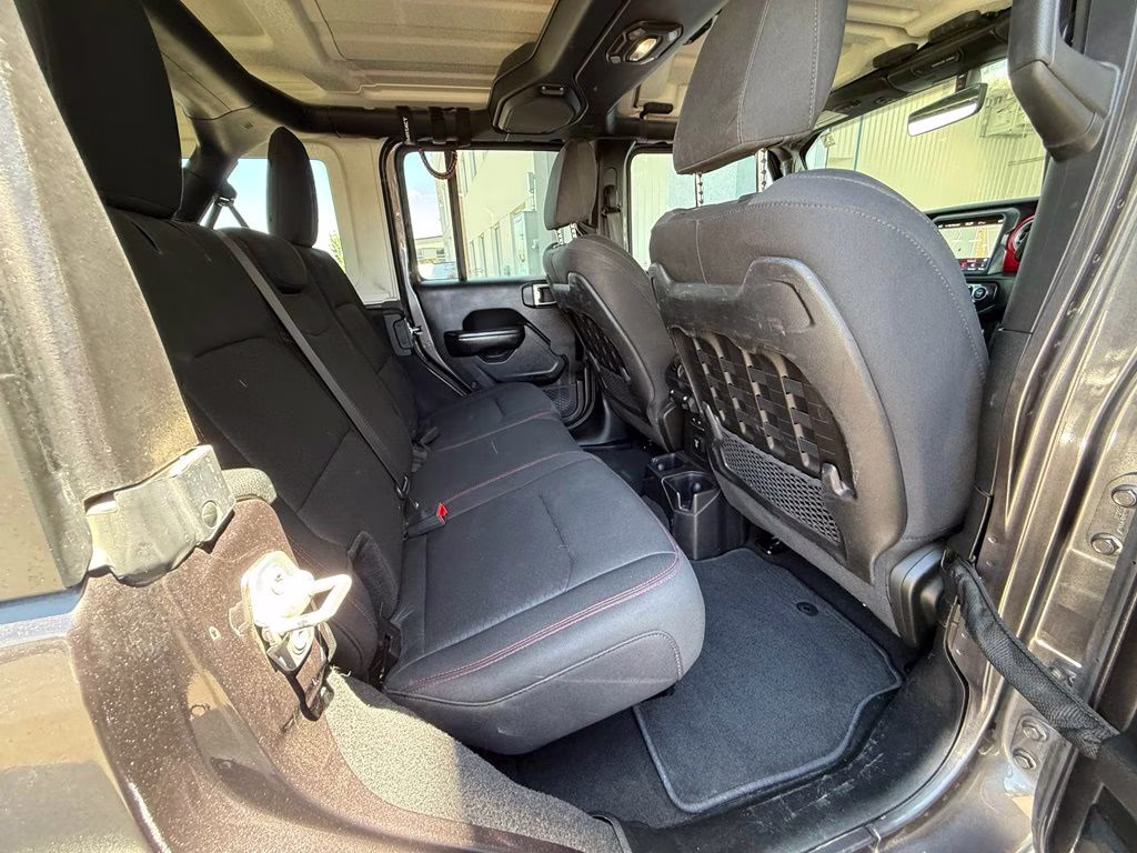 2018 Granite Crystal Metallic Clearcoat Jeep Wrangler Unlimited Rubicon 4X4 SUV