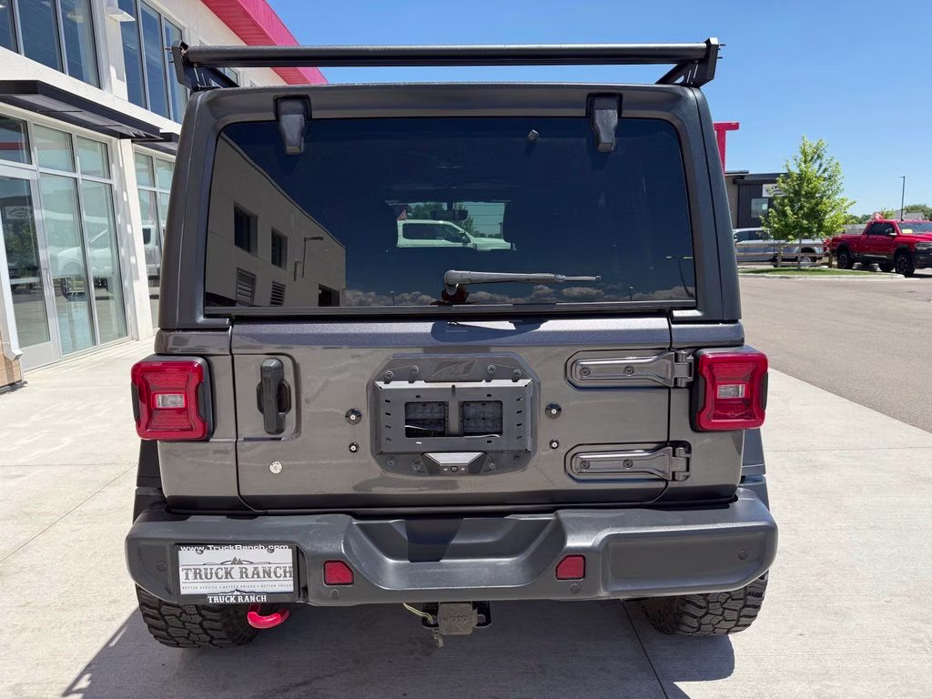2018 Granite Crystal Metallic Clearcoat Jeep Wrangler Unlimited Rubicon 4X4 SUV