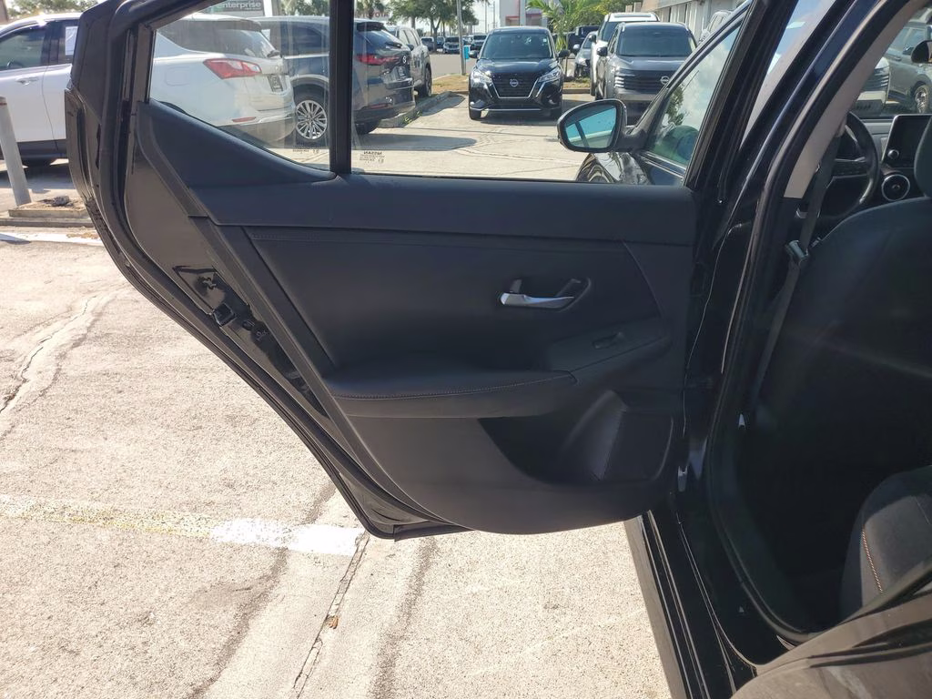 2021 Super Black Nissan Sentra SR FWD Sedan