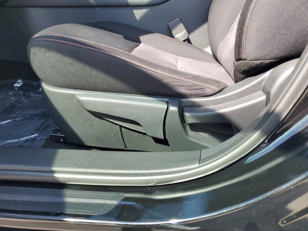 2021 Super Black Nissan Sentra SR FWD Sedan
