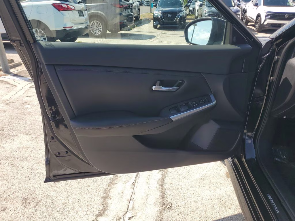 2021 Super Black Nissan Sentra SR FWD Sedan