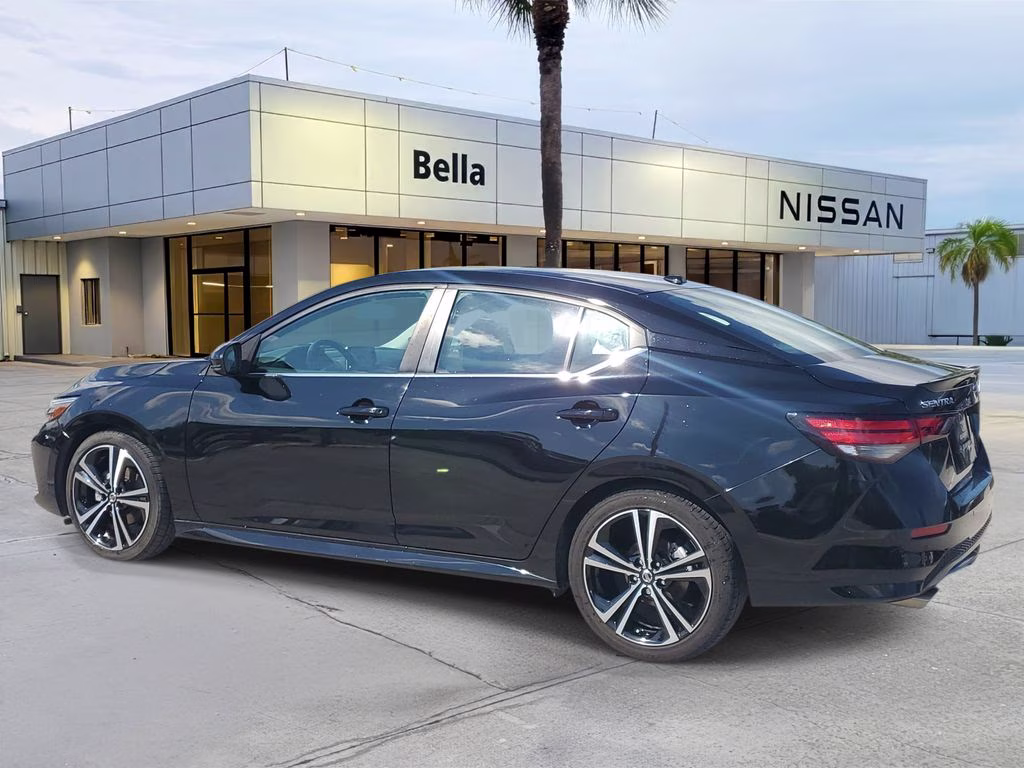 2021 Super Black Nissan Sentra SR FWD Sedan