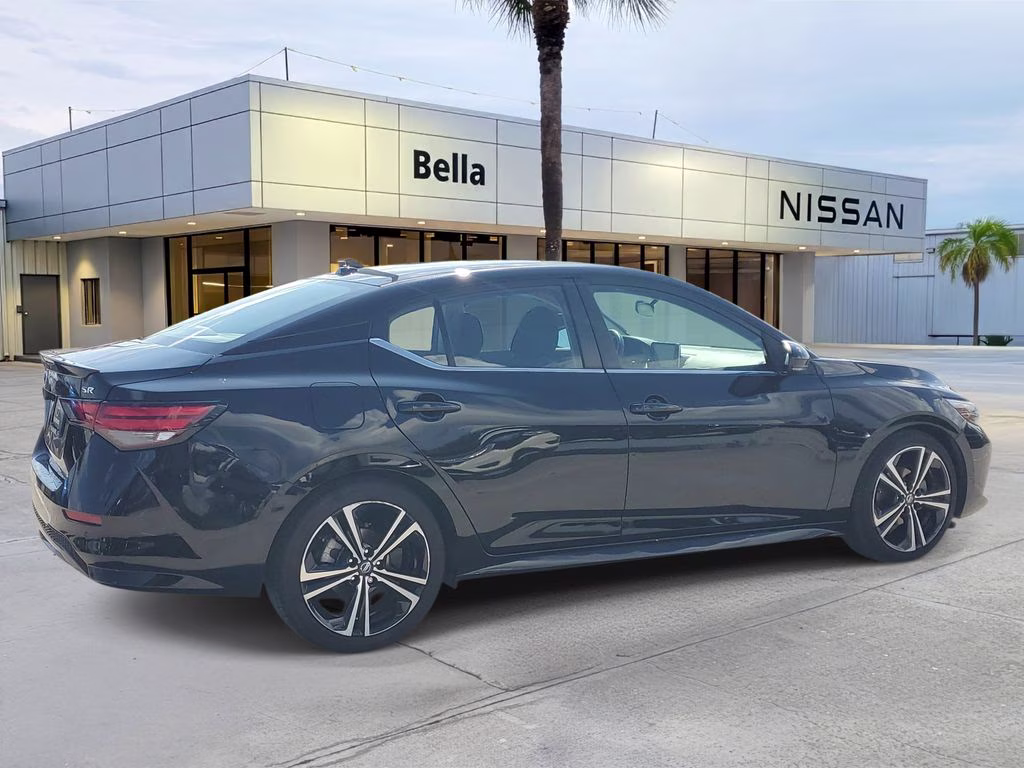 2021 Super Black Nissan Sentra SR FWD Sedan