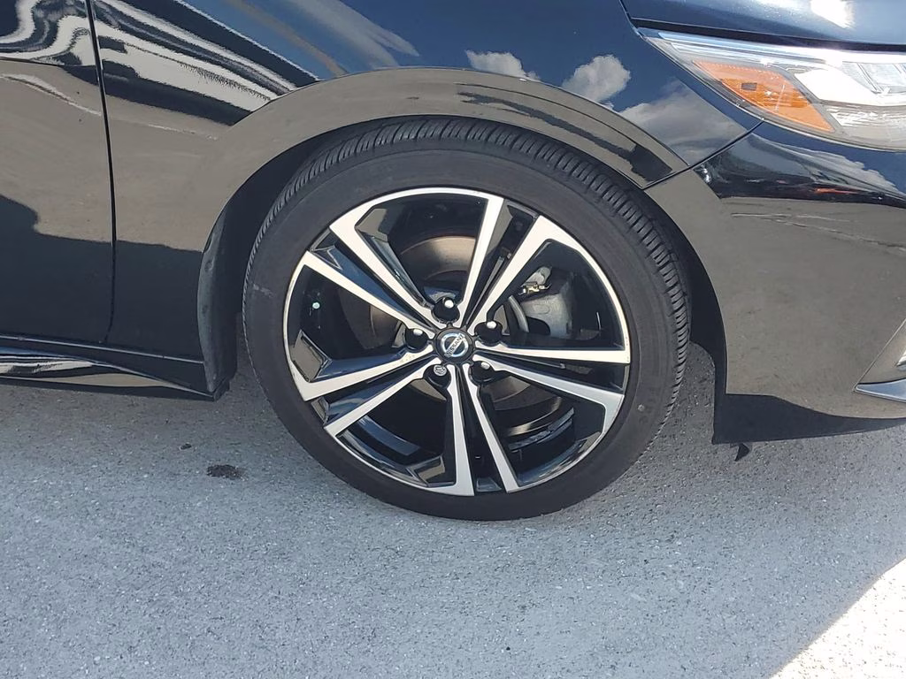 2021 Super Black Nissan Sentra SR FWD Sedan