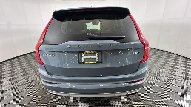 2021 Gray Metallic Volvo XC90 T6 Momentum AWD SUV