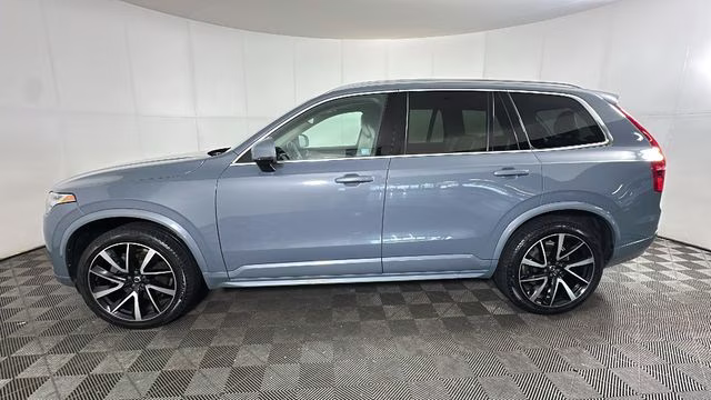 2021 Gray Metallic Volvo XC90 T6 Momentum AWD SUV