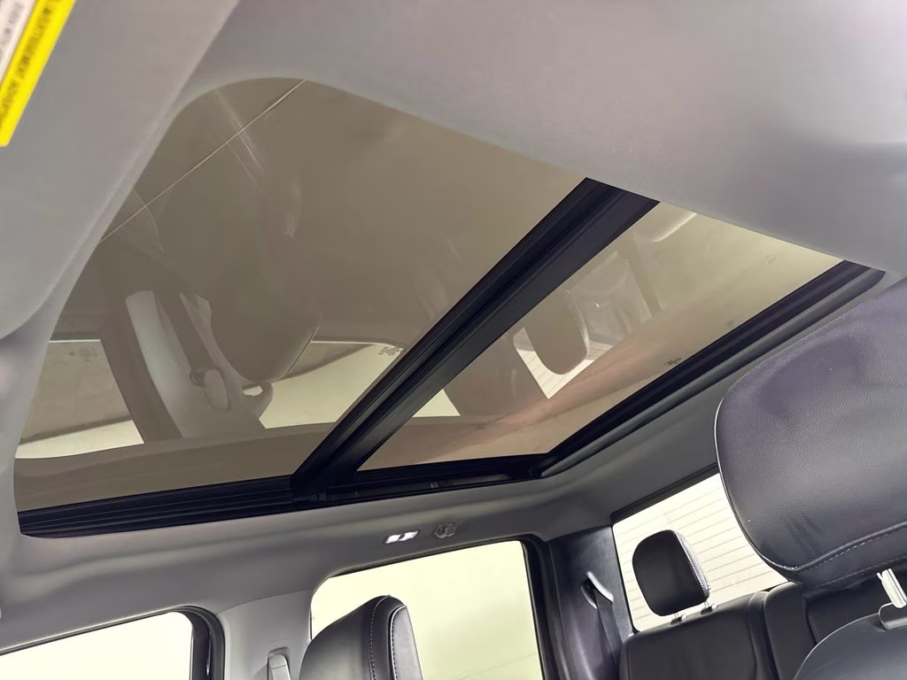 2021 Agate Black Metallic Ford F-150 Lariat 4X4 Truck