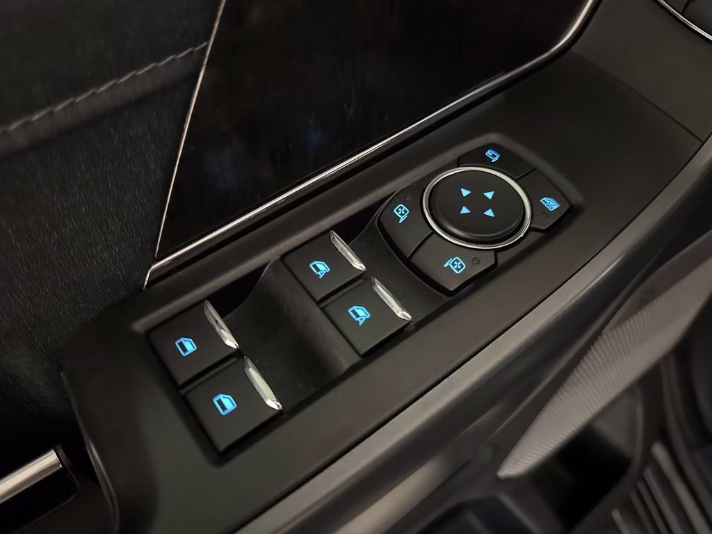 2021 Agate Black Metallic Ford F-150 Lariat 4X4 Truck