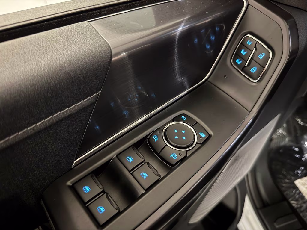 2026 Avalanche Ford F-150 Lariat 4X4 Truck
