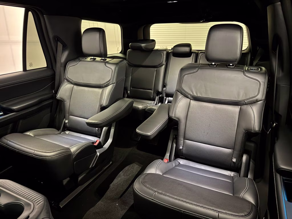 2027 Bronze Fire Metallic Tinted Clearcoat Ford Expedition Platinum 4X4 SUV