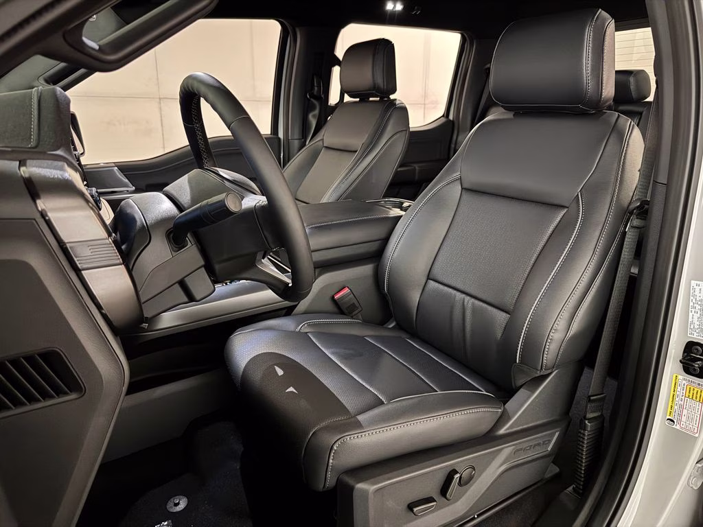 2026 Avalanche Ford F-150 Lariat 4X4 Truck