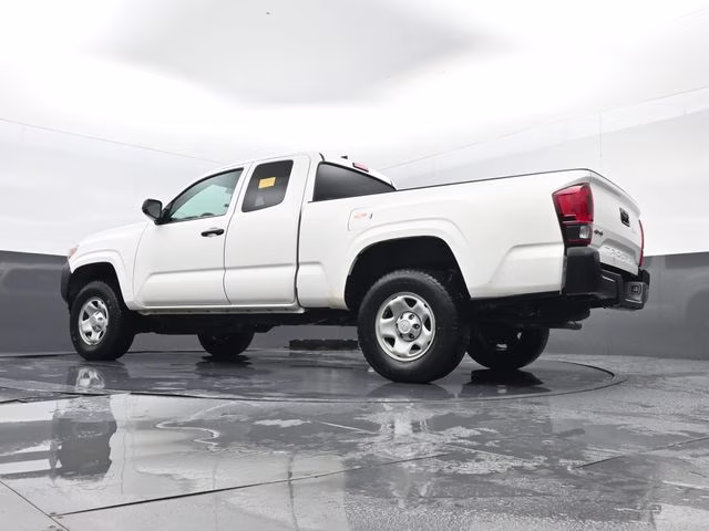 2022 White Toyota Tacoma SR 4X4 Truck