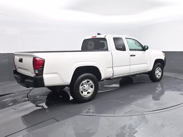 2022 White Toyota Tacoma SR 4X4 Truck
