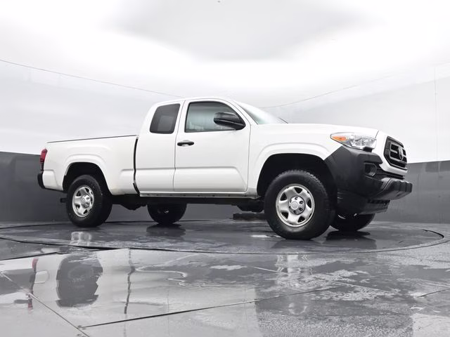 2022 White Toyota Tacoma SR 4X4 Truck