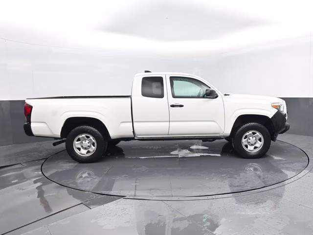2022 White Toyota Tacoma SR 4X4 Truck