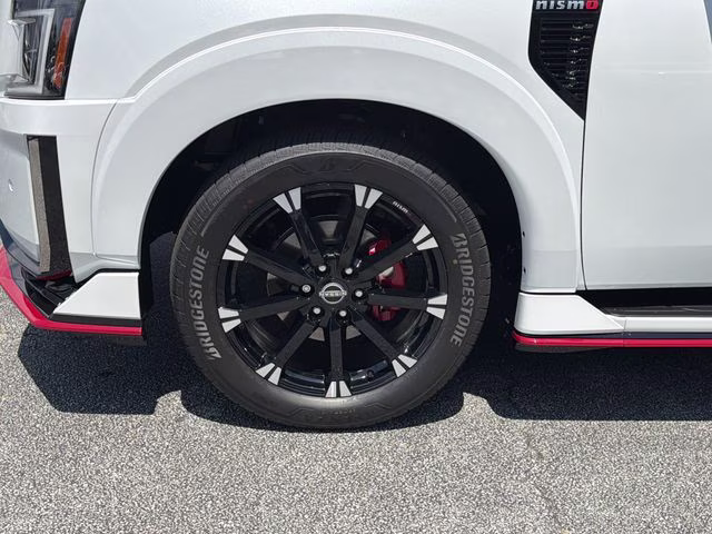2026 Everest White Pearl/Black Nissan Armada NISMO 4X4 SUV
