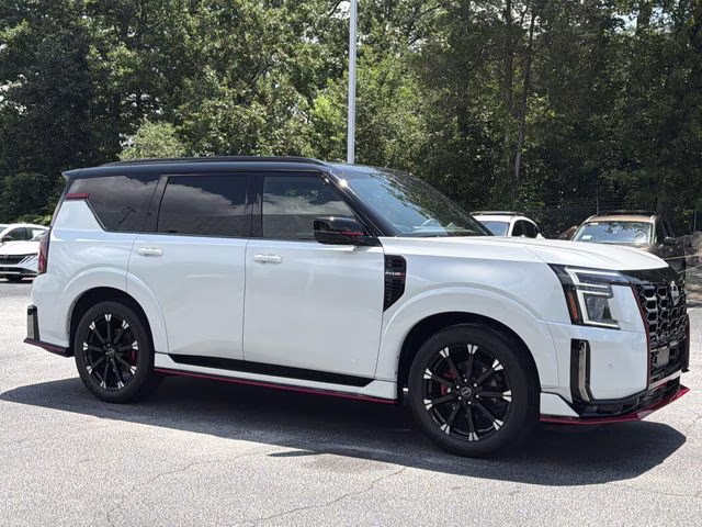 2026 Everest White Pearl/Black Nissan Armada NISMO 4X4 SUV