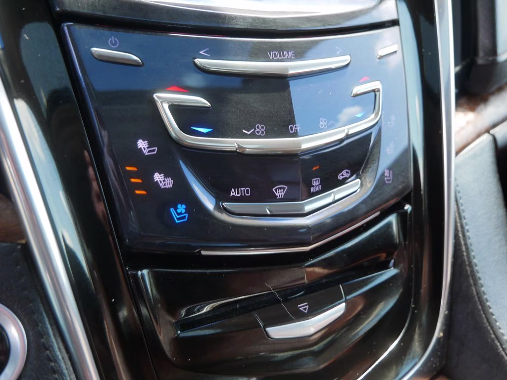2016 Crystal White Tricoat Cadillac Escalade ESV Luxury 4X4 SUV