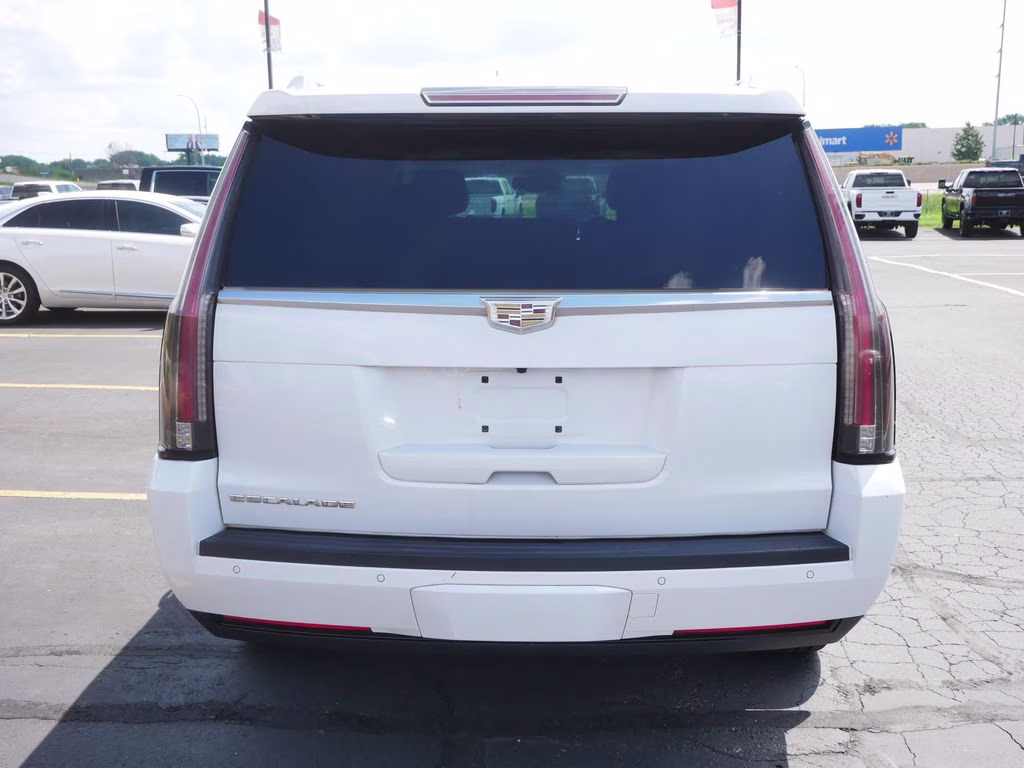 2016 Crystal White Tricoat Cadillac Escalade ESV Luxury 4X4 SUV