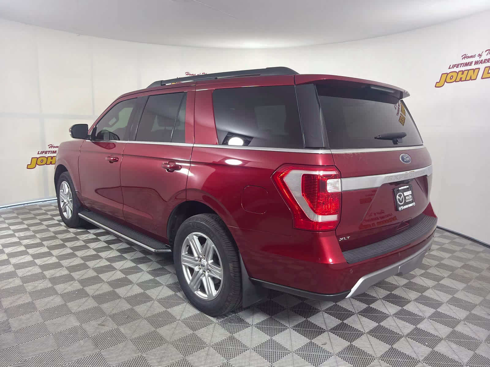 2019 Ruby Red Metallic Tinted Clearcoat Ford Expedition XLT RWD SUV
